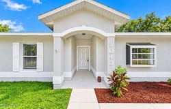 3043 Yule Tree Drive, Edgewater, FL 32141