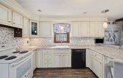 110 Country Rd, Hanover, MA 02339