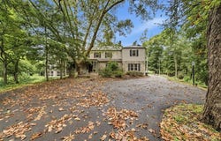 4448 Mount Royal Blvd, Hampton, PA 15101