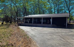 1377 Franks Ferry Rd, Sparta, TN 38583