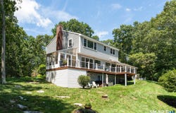 17 Oakridge Drive, Old Lyme, CT 06371