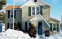 111 E Sinclair St, Mackinaw City, MI 49701