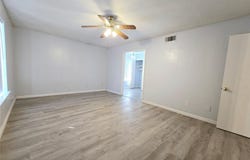 902 Spring Valley Plaza, Richardson, TX 75080