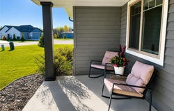 214 Woolgrass Way, Avon, MN 56310