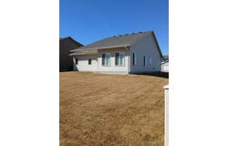 5400 S Eastwind Ave, Sioux Falls, SD 57108