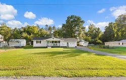 132 Swimming Pool Road, Hampton, TN 37658