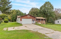 6879 Ivanrest Avenue SW, Byron Center, MI 49315