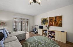 3033 E DEVONSHIRE Avenue, Phoenix, AZ 85016
