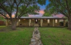205 N Avenue E, Elgin, TX 78621