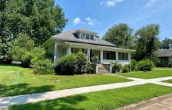 304 Hunter St, Charleston, MO 63834