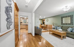 21 Edgewood, Plainview, NY 11803