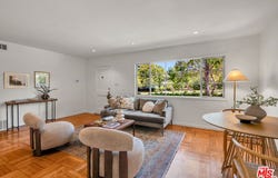 5516 Village Green, Los Angeles, CA 90016