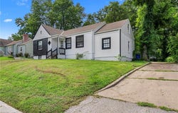6804 Raytown Road, Kansas City, MO 64133