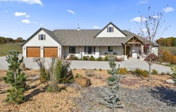 74 Hunters Drive, Galena, MO 65656