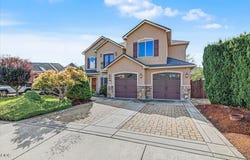 888 Arrowhead Trail, Eagle Point, OR 97524