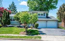 27 Eileen Way, Edison, NJ 08837