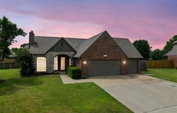 12712 E 89th Street, Owasso, OK 74055