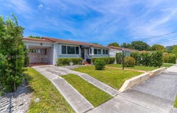 3151 NW Flagler Ter, Miami, FL 33125
