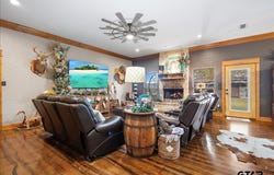 14955 FM 2010, Chandler, TX 75758