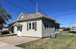 2525 Casey Avenue, Mt Vernon, IL 62864