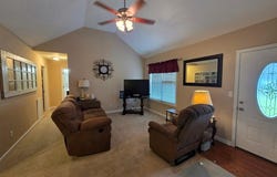 189 Foxfire, PARIS, TN 38242