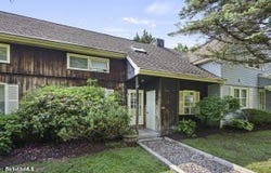 1052 Beaver Pond, Hancock, MA 01237