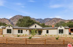 3033 Clarmeya Ln, Pasadena, CA 91107