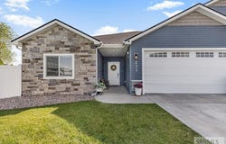233 Park View Loop, Shelley, ID 83274