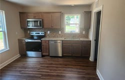 199 S 12th Avenue, Mayodan, NC 27027