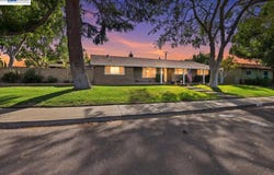 1661 Beckner Ct, Concord, CA 94521