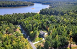 1021 Pointe S, Tignall, GA 30668