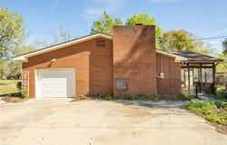 902 Stanton Avenue, Waycross, GA 31503
