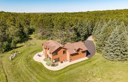 3364 W Tischer Rd, Duluth, MN 55804