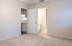 304 Nighthawk Drive, Pottsboro, TX 75076