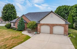 100 Stonehaven Circle, Beaver Dam, WI 53916