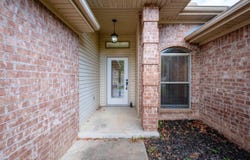 211 Chantilly Circle, Maumelle, AR 72113