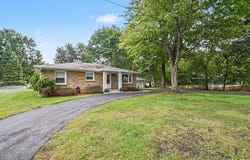 4690 Burlingame Avenue SW, Wyoming, MI 49509