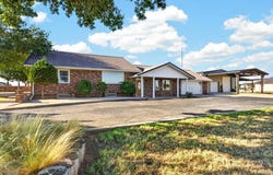 313 County Rd 306, Seminole, TX 79360