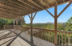 70 Moor Lane, Brevard, NC 28712