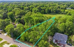 8959 Clubwood Drive, Walled Lake, MI 48390