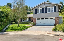 17228 Benner Pl, Encino, CA 91316