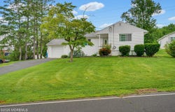 125 Higgins Road, Matawan, NJ 07747