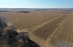585 street, Fullerton, NE 68638
