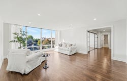 20 Chestnut, Wyandotte, MI 48192