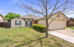 604 Maplecreek Dr, Leander, TX 78641