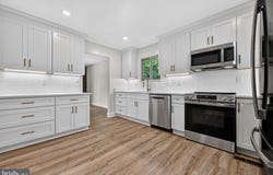 282 RIVERSIDE Drive, PASADENA, MD 21122