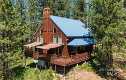 51 Ranch Cir, Cascade, ID 83611