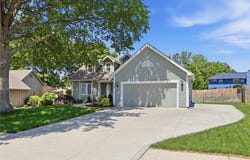 528 NE Bordner Drive, Lee's Summit, MO 64086