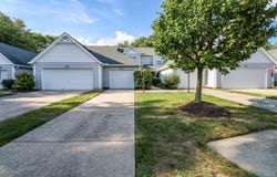 7576 Lake Pointe, Hamilton Twp, OH 45039