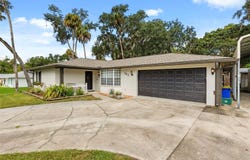 121 OAK RIDGE Avenue, EDGEWATER, FL 32132